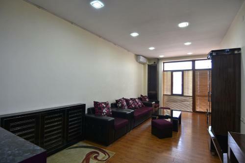 Freedom Apartments On Arami Street