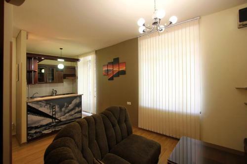 Apartment Near Ani Plaza Hotel