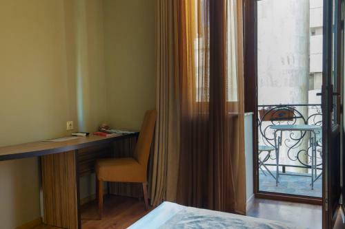 Kantar Hostel