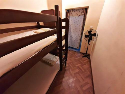 Republic Square Hostel And Tours