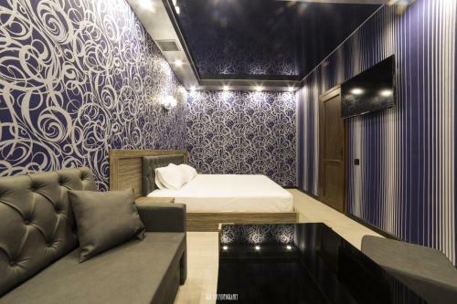Voyage Hotel