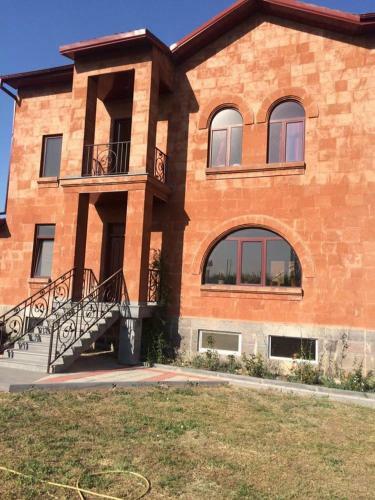 Villa Ararat
