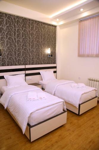 Hotel For You