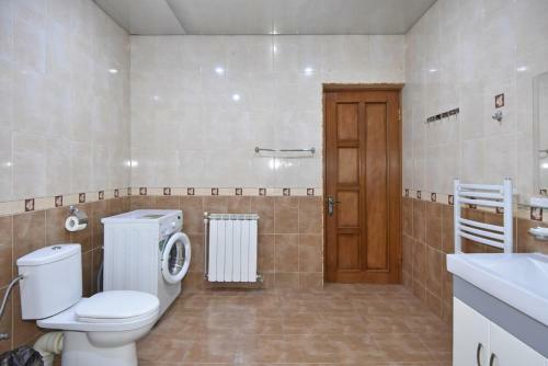 Freedom Apartments On Yekmalyan Str