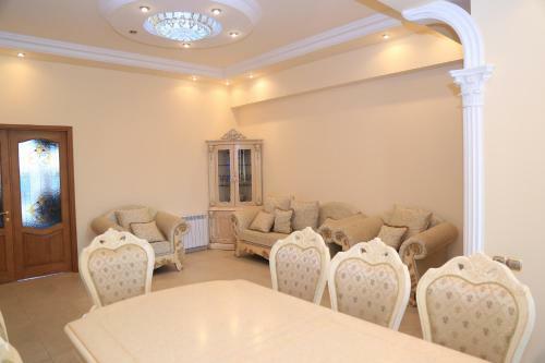 Vip Apartment Next To Republic Square