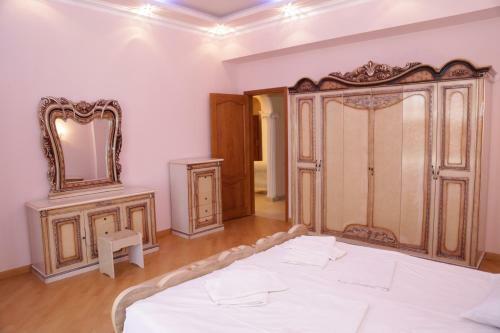 Haykuhi Apartament Next To Republic Square