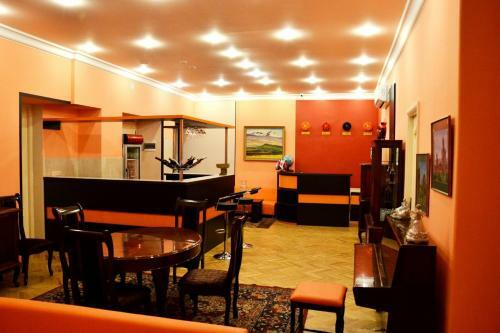 Eder Hostel