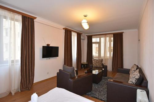 Freedom Apartments On Arami 74 Str.