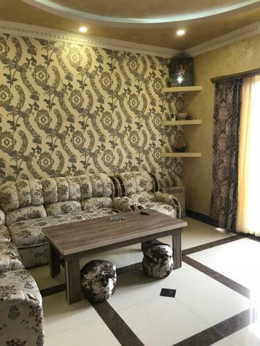 Charents Apartments And Tours