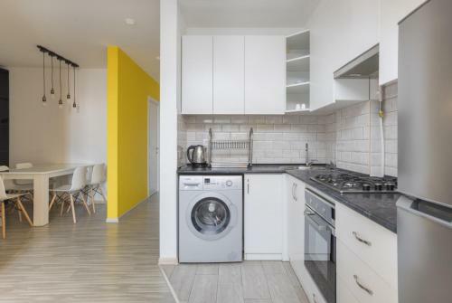 Armt Modern Apartments At Mon Amie