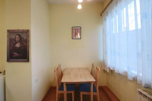 Apartament In The Centre Of Erevan