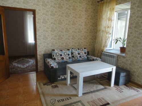 Hostal Like Home Guesthouse
