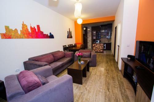 Armt Apartments Next To The Republic Square