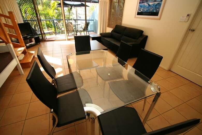Aparthotel Byron Bay Beachfront Apartments