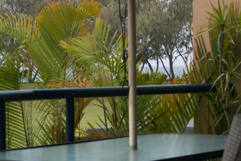 Aparthotel Byron Bay Beachfront Apartments
