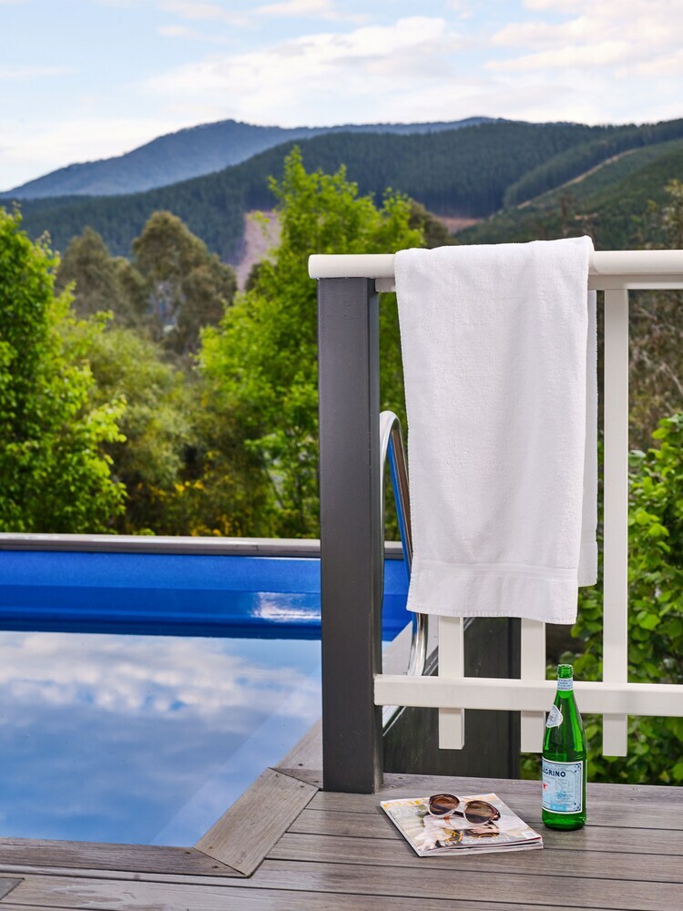 Ridgeview - Big Sky Retreats