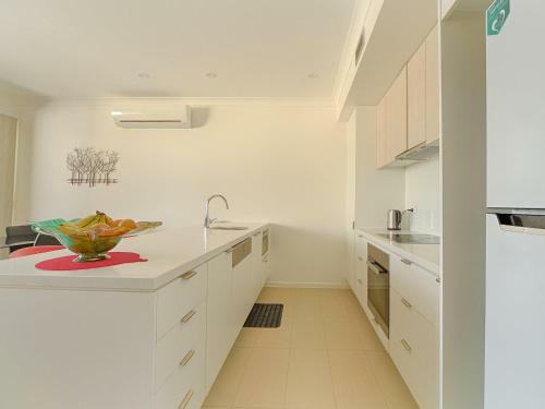 Villa Emerald Lakes Retreat