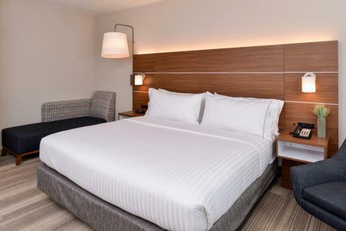 Hotel Holiday Inn Express & Suites Trinity