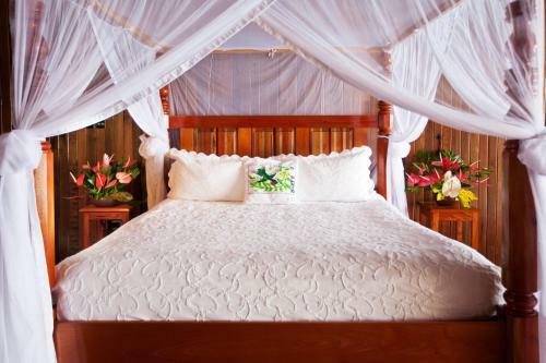 Hotel Ladera Resort