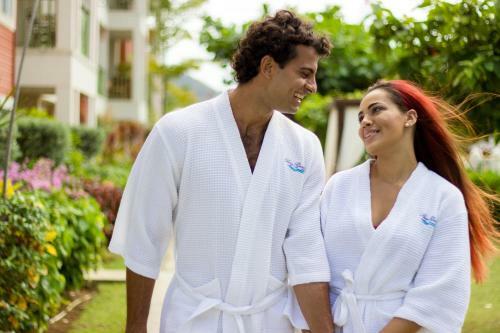 Hotel Bay Gardens Beach Resort
