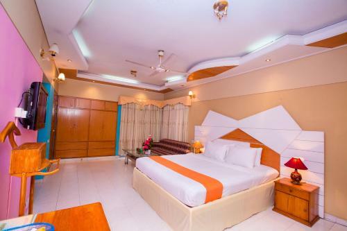 Hotel Golden Deer