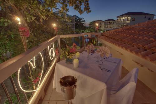 Hotel Coco Beach Resort
