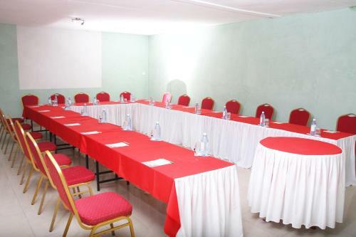 Hostal Leon Villas Guest House