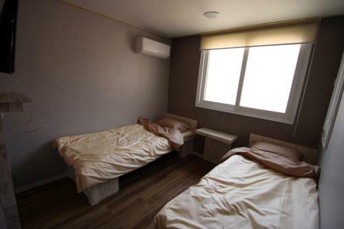 Hostal Grape Garden House