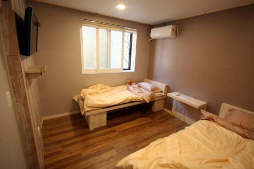 Hostal Grape Garden House