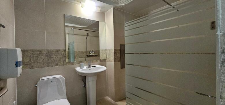 Hansan Hotel