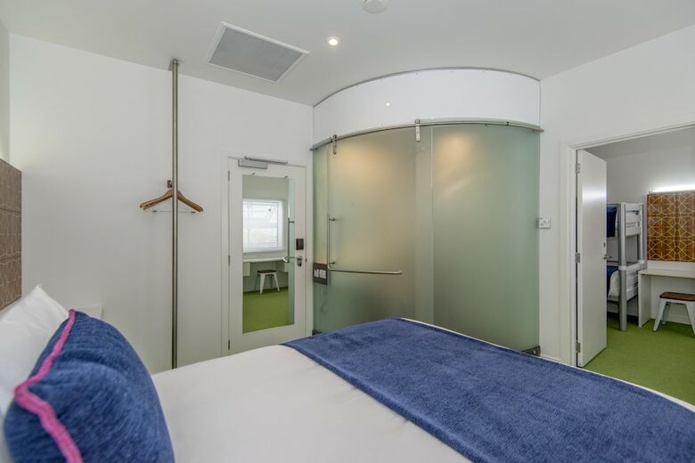 Hotel Breakfree On Cashel