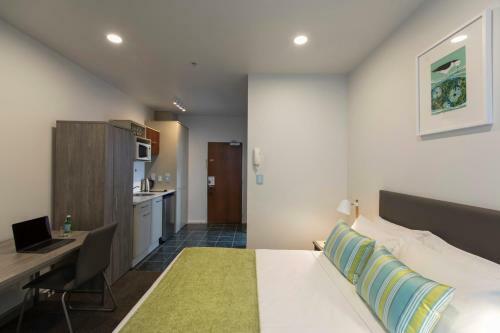 Aparthotel Quest Atrium Serviced Apartments