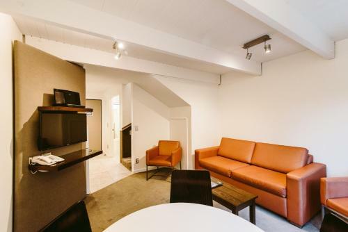 Aparthotel Garden Court Suites & Apartments