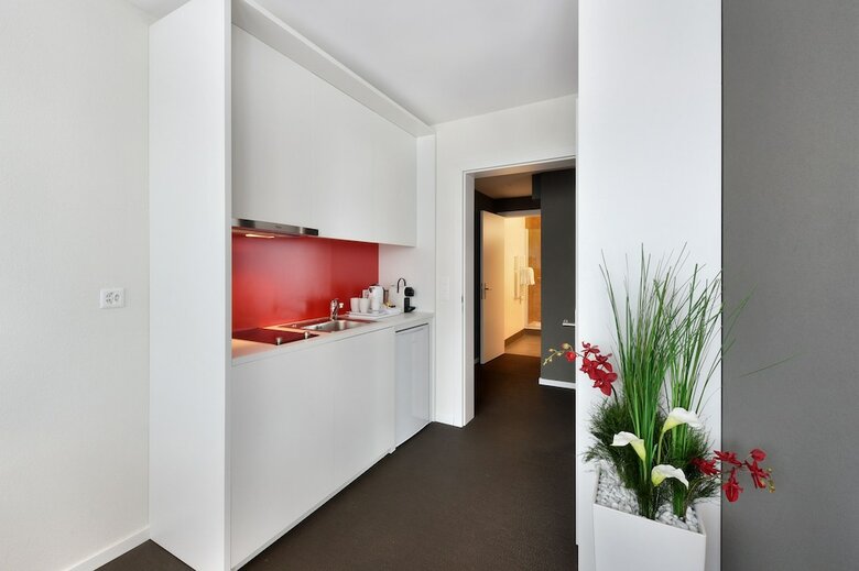Home Swiss Hotel