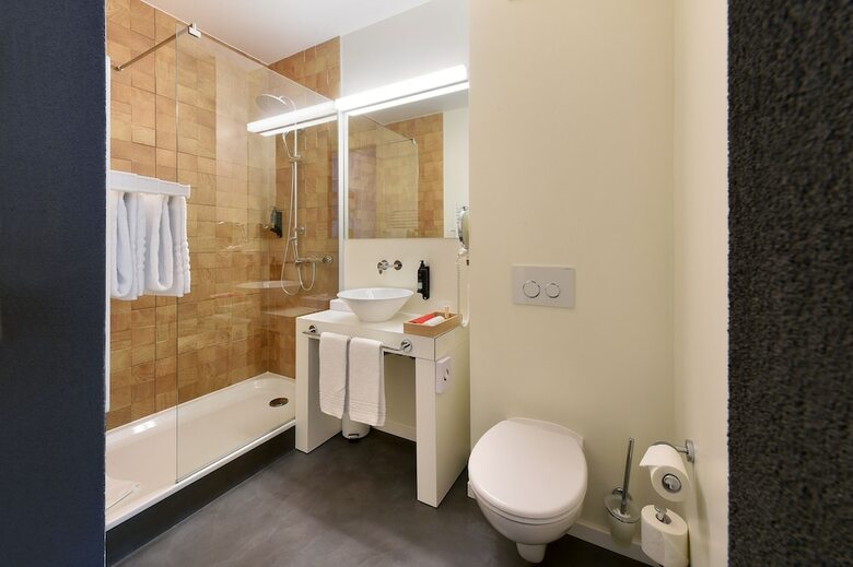 Home Swiss Hotel