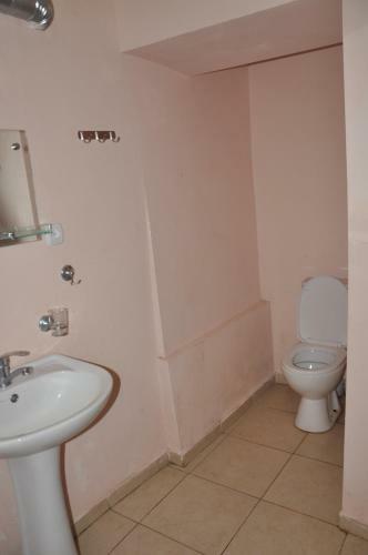 Hostal Guest House Racha