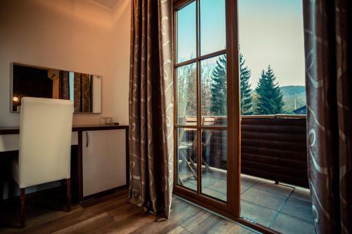 Hostal Golden Lakes Rooms
