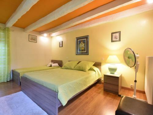 Cozy Holiday Home In Villefranche-du-perigord With Pool