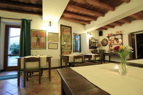 Hostal Crotto Regina
