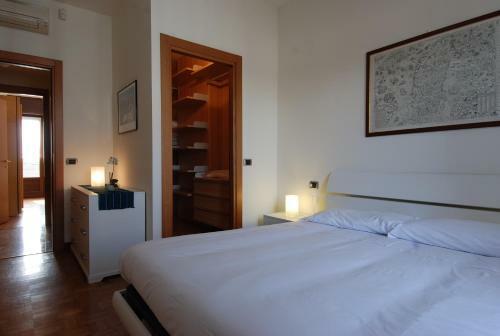 Settembrini Halldis Apartments