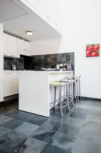 Isola Apartments