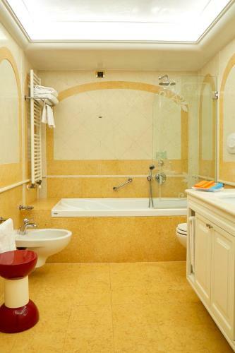 Byblos Art Hotel Villa Amist�