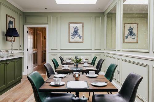 Hostal Tyndall Villa