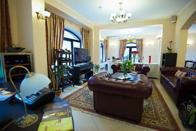 Hostal Pensiunea Toscana