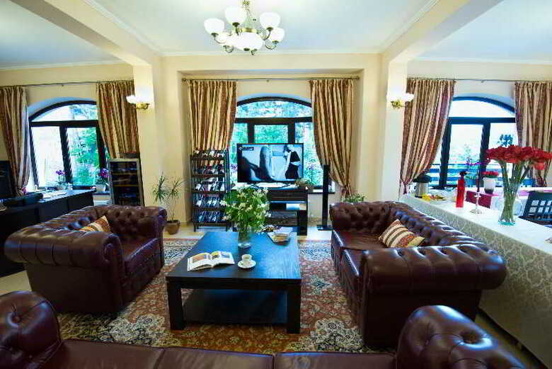 Hostal Pensiunea Toscana