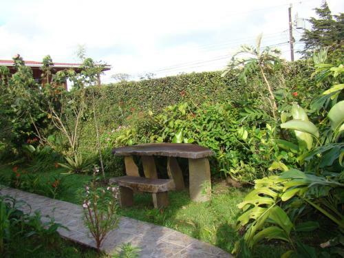 Monteverde Rustic Lodge