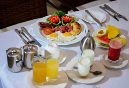 Bahari Beach Hotel