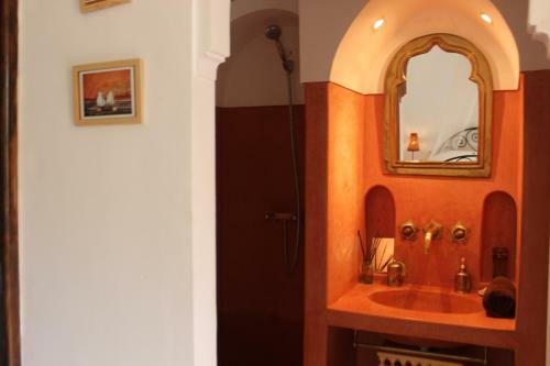 Hostal Riad Jnan El Cadi