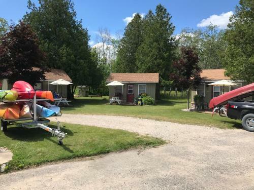 Motel Cedar Ridge Cabins