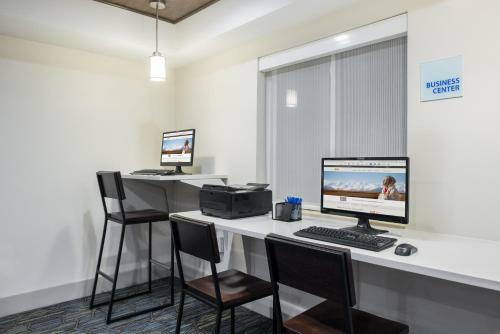 Hotel Holiday Inn Express Warrenton